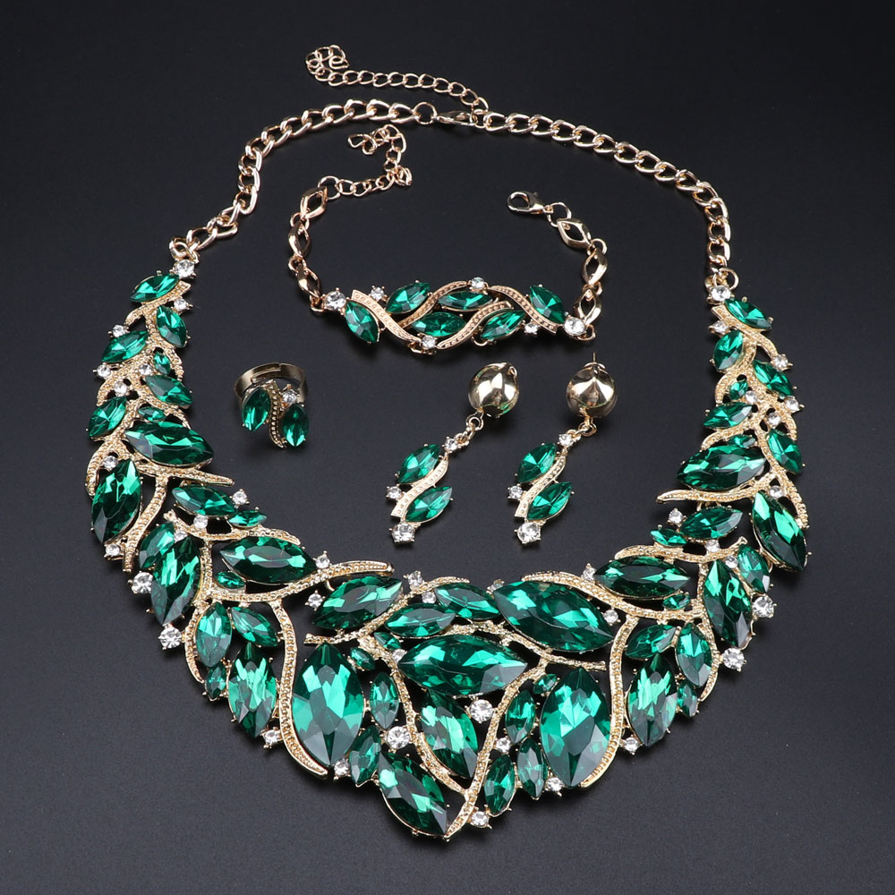 CYNTHIA, collar de cristal de  - Indian Wedding Supply reseña y precio