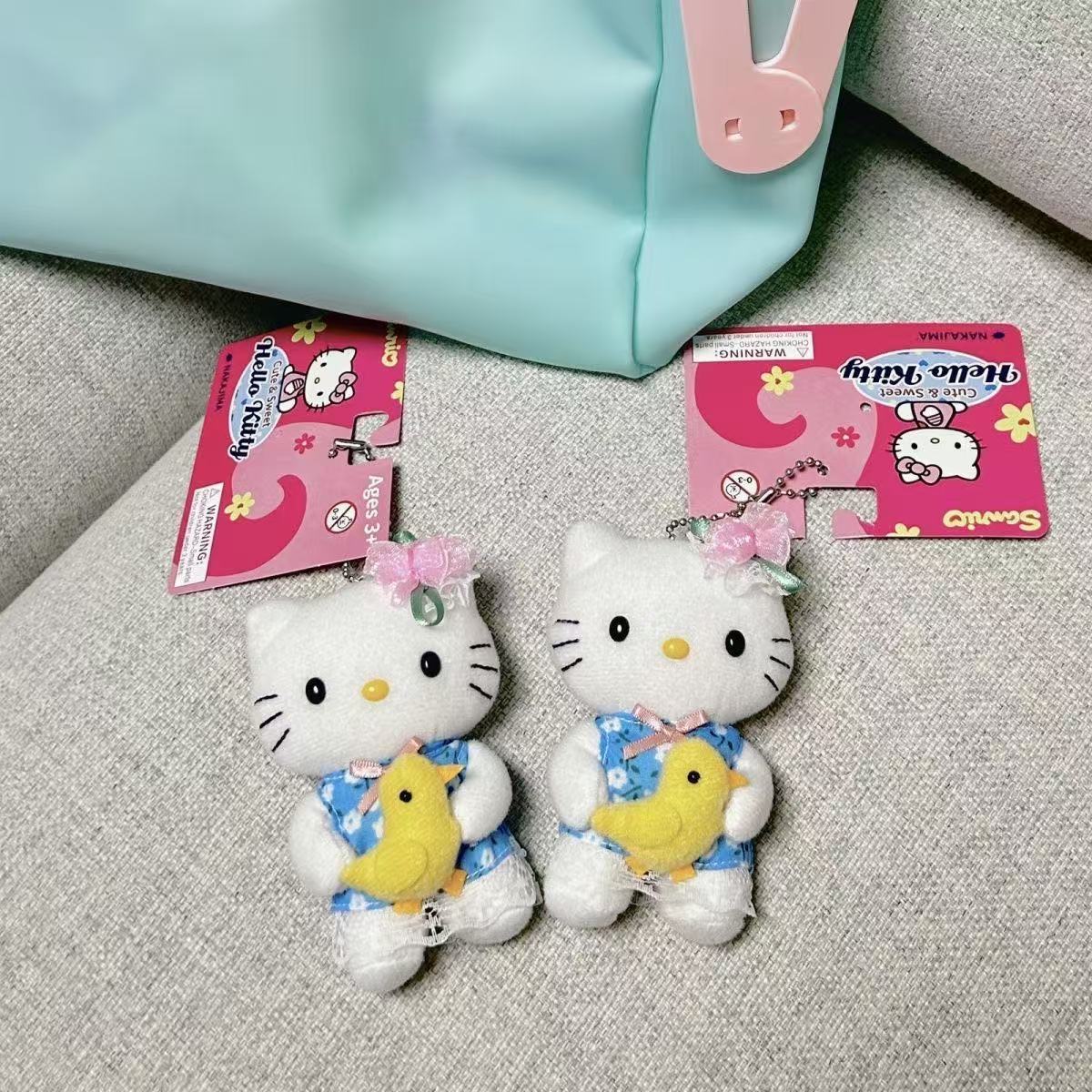 Peluche de Hello Kitty con ves - Good Floral & Wedding Decor Supply reseña y precio